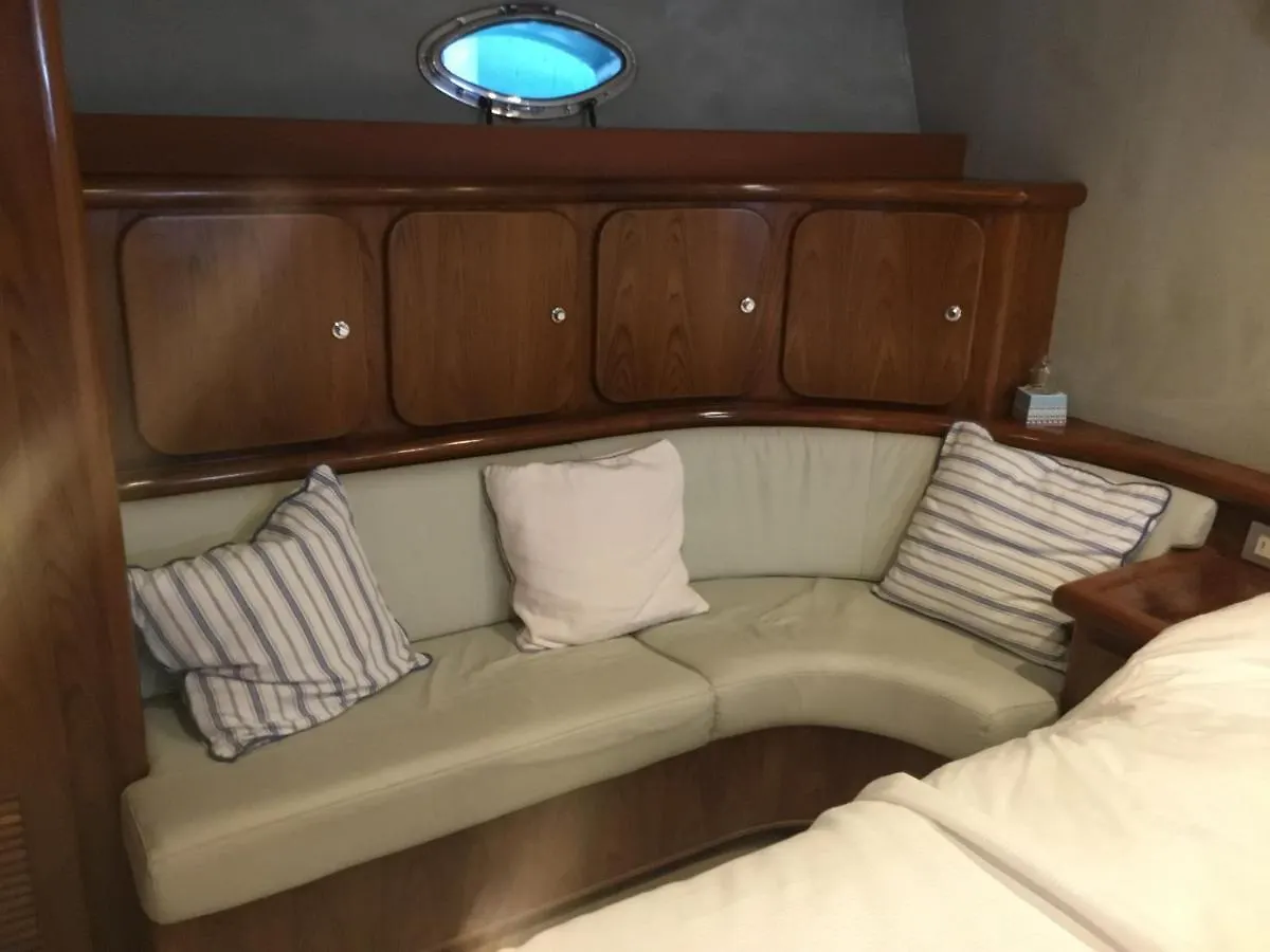 The Boathouse Apartment Malaga