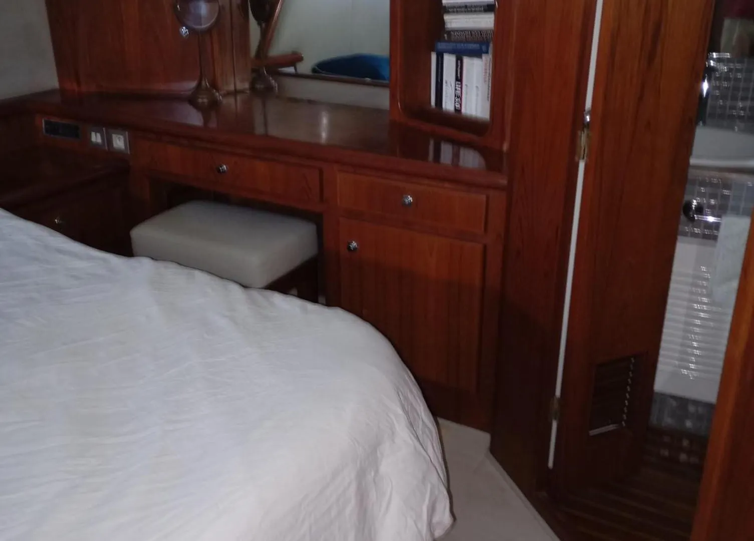 The Boathouse Apartment Malaga Homestay